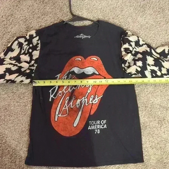 Black and Red Graphic Long Sleeve Sweatshirt - Picture 6 of 6